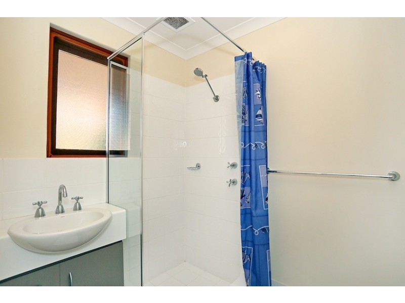 8/40 Rialto Place, Halls Head WA 6210