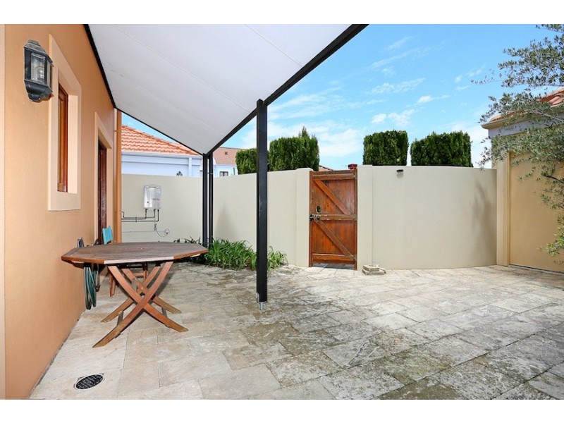 8/40 Rialto Place, Halls Head WA 6210