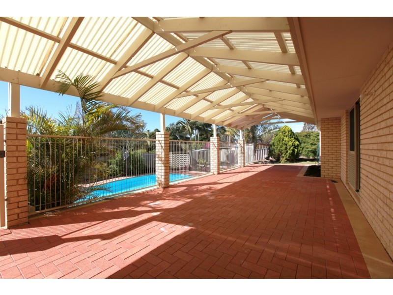 6 St Andrews Court, Halls Head WA 6210