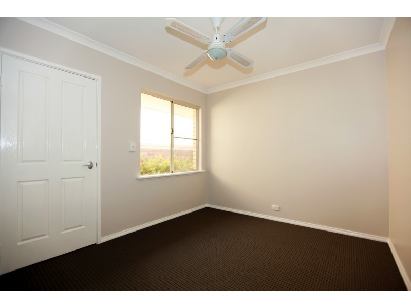 6 St Andrews Court, Halls Head WA 6210