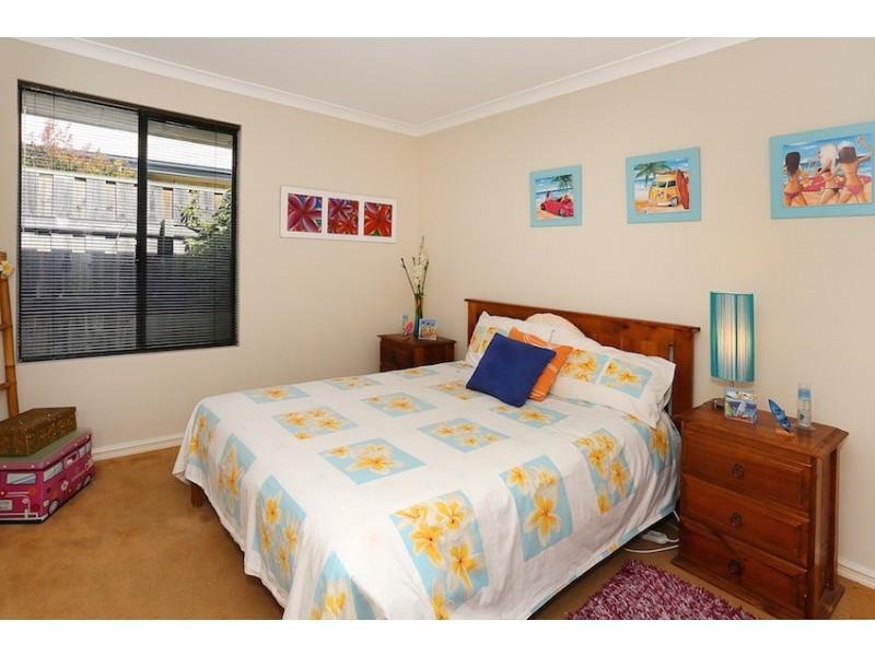 6 Podman Turn, Madora Bay WA 6210