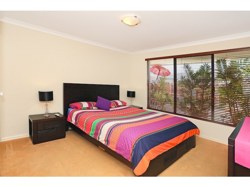 6 Podman Turn, Madora Bay WA 6210