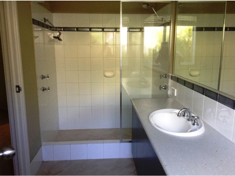 186 Peelwood Parade, Halls Head WA 6210