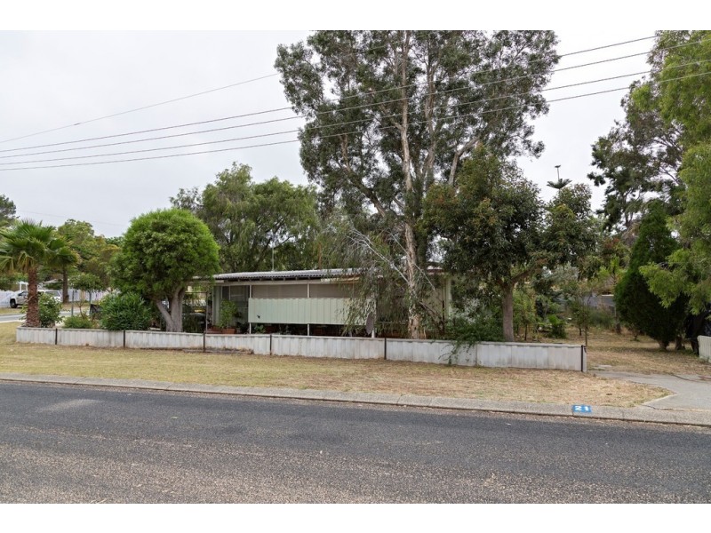 21 Service Street, Mandurah WA 6210