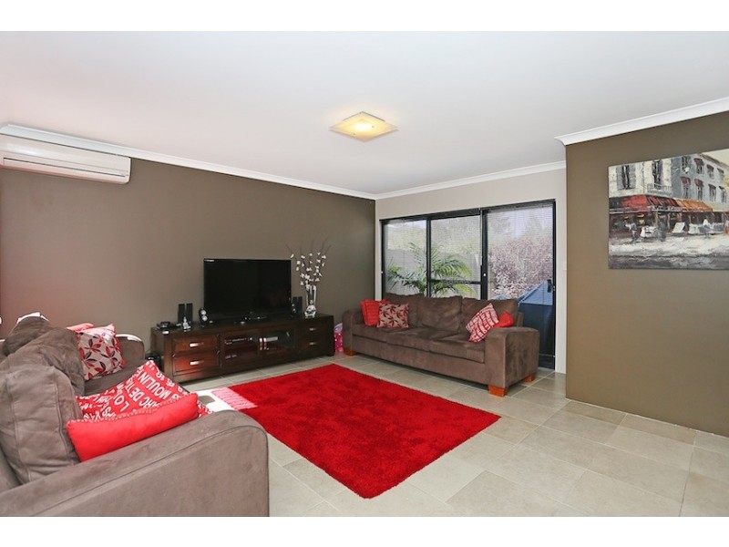117 Darwin Terrace, Dudley Park WA 6210