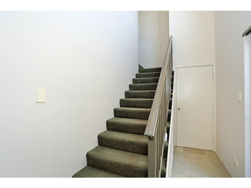117 Darwin Terrace, Dudley Park WA 6210