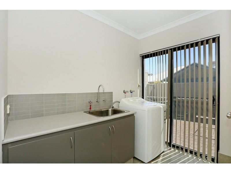 117 Darwin Terrace, Dudley Park WA 6210