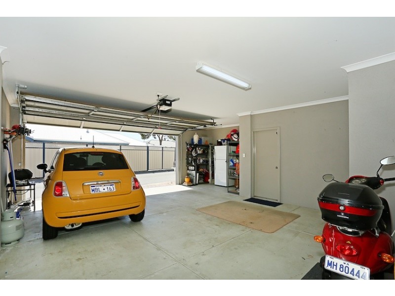 117 Darwin Terrace, Dudley Park WA 6210