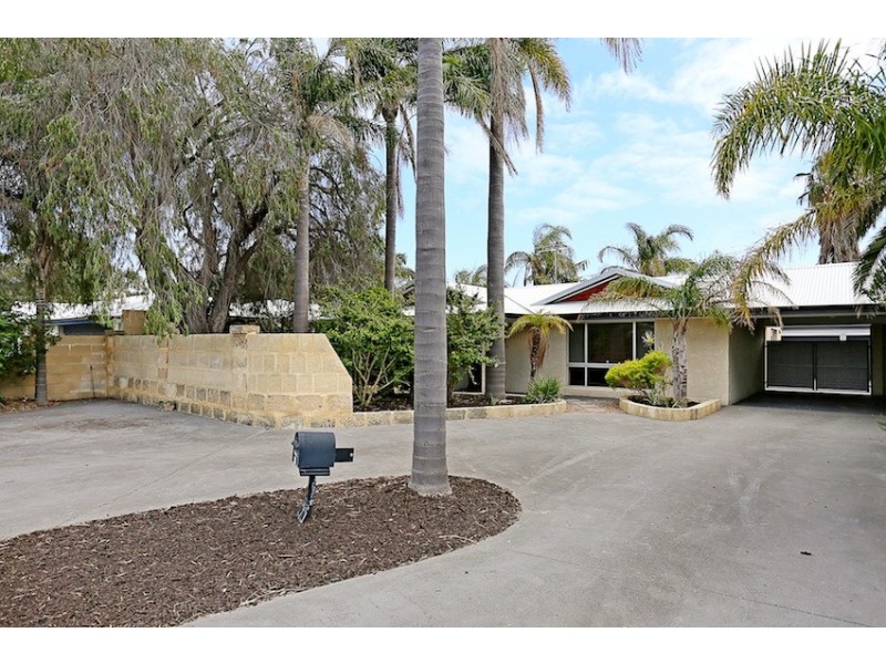 7 McMahon Court, Halls Head WA 6210