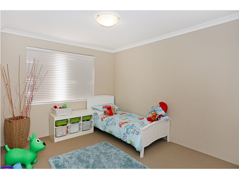 25 Maywood Way, Wannanup WA 6210