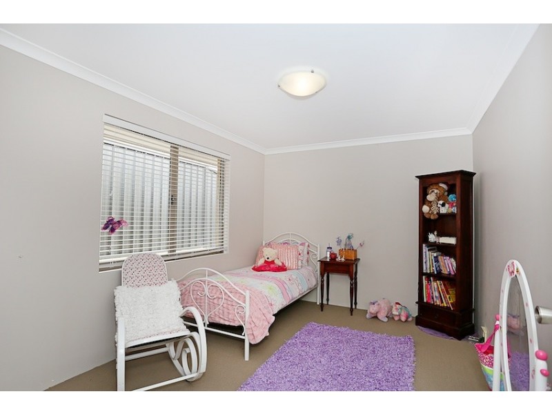 25 Maywood Way, Wannanup WA 6210