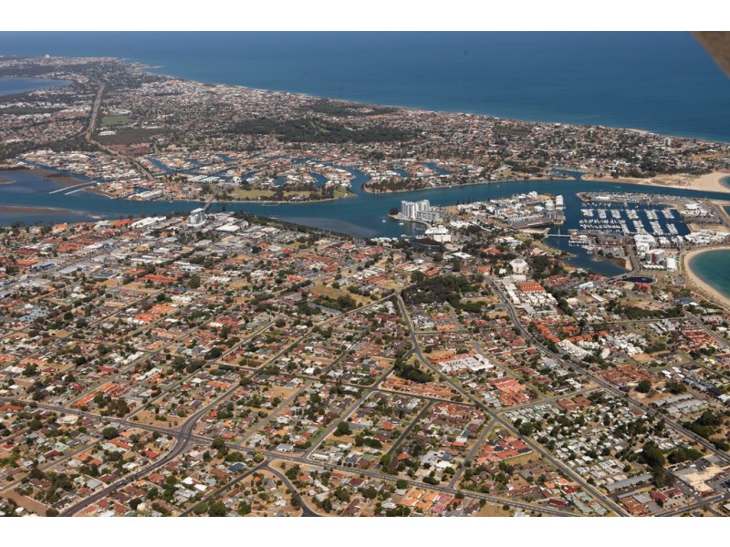 21 Morfitt Street, Mandurah WA 6210