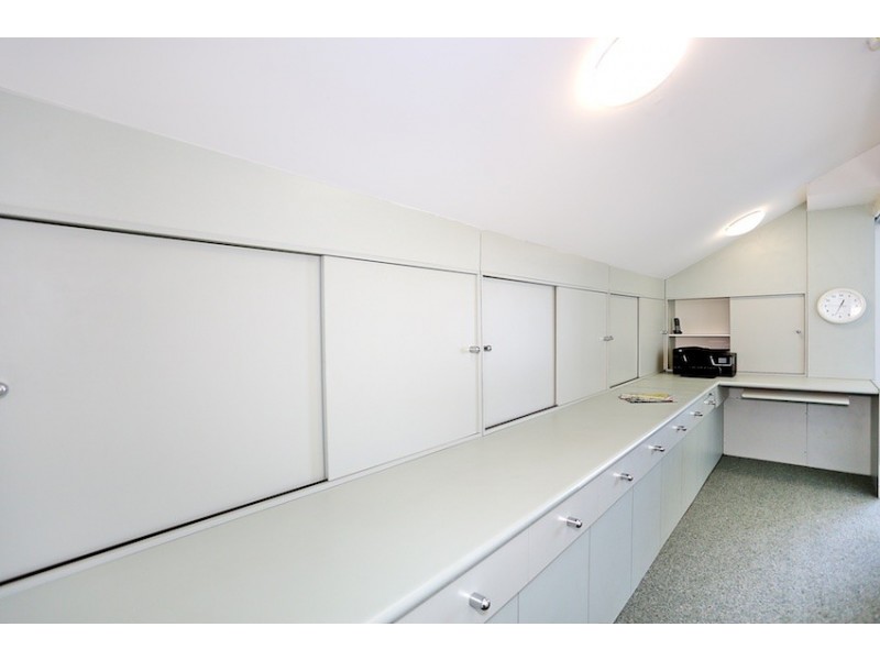 127 Leslie Street, Dudley Park WA 6210