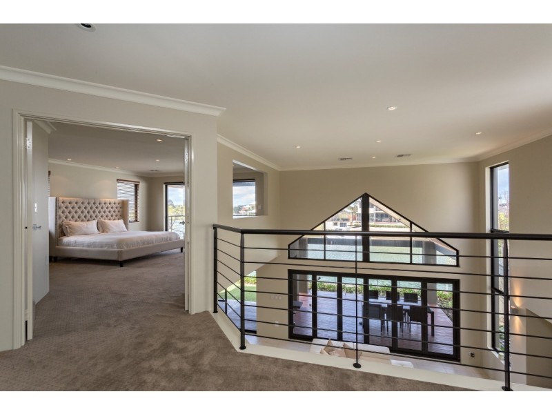 1 Waterlily Drive, Dudley Park WA 6210