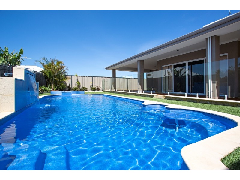 72 Newport Drive, Dudley Park WA 6210