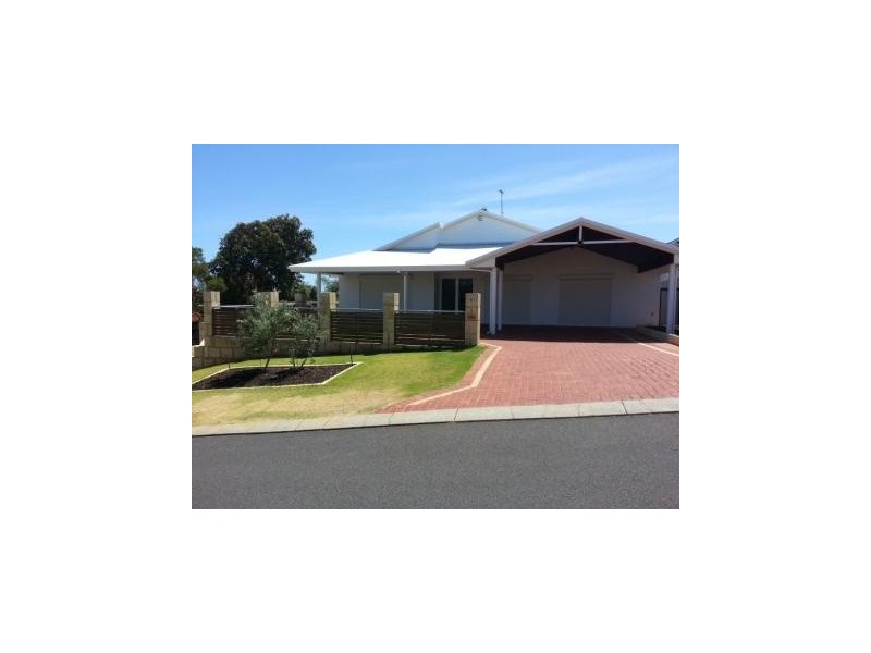9 Bomaria Mews, Halls Head WA 6210