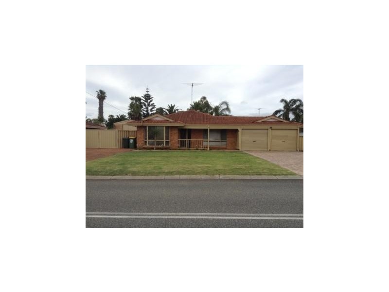 1 Shashta Drive, Greenfields WA 6210