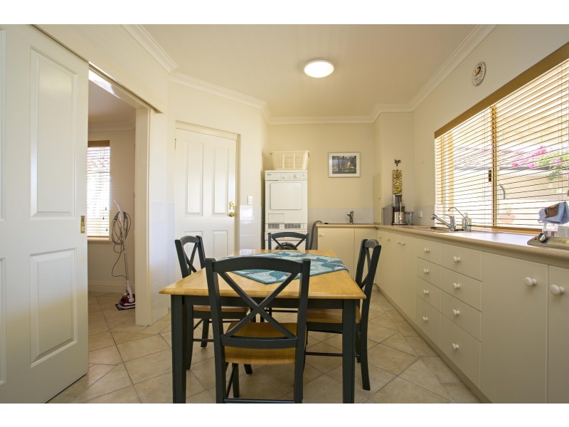 23 Magnetic Square, Halls Head WA 6210