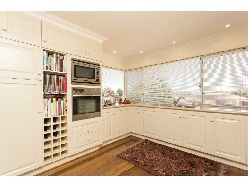 23 Magnetic Square, Halls Head WA 6210