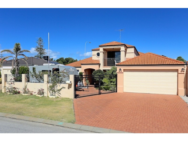 3 Rialto Place, Halls Head WA 6210