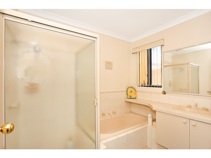 3 Rialto Place, Halls Head WA 6210