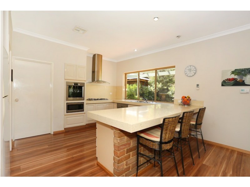 2 Silverton Crescent, Erskine WA 6210