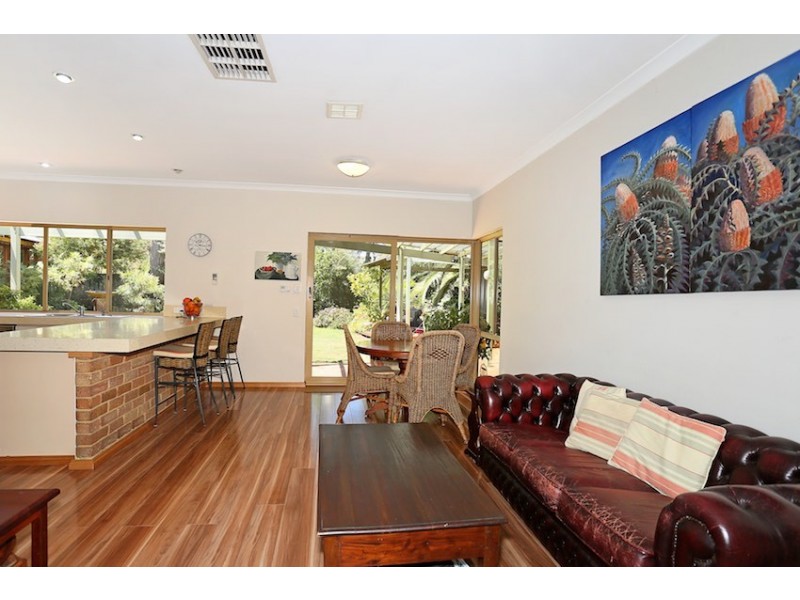 2 Silverton Crescent, Erskine WA 6210