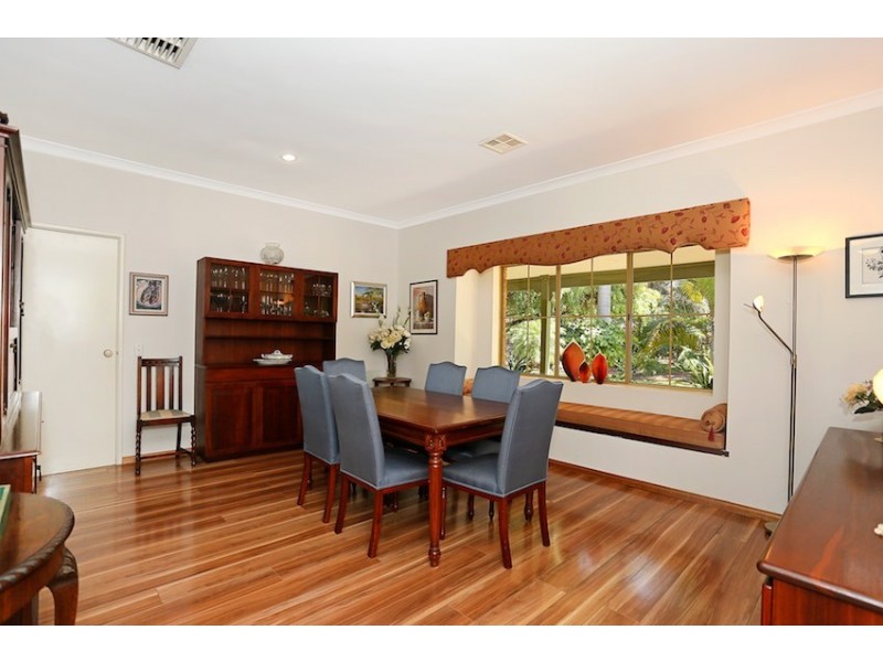 2 Silverton Crescent, Erskine WA 6210