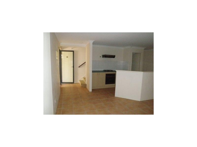 8/42 Shannon Lane, Silver Sands WA 6210
