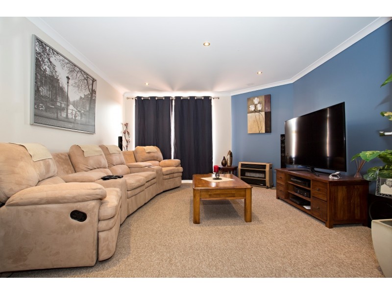 31 Lord Hobart Drive, Madora Bay WA 6210