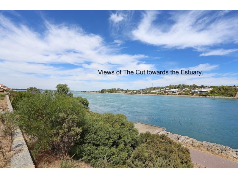 12 Spoonbill Retreat, Wannanup WA 6210