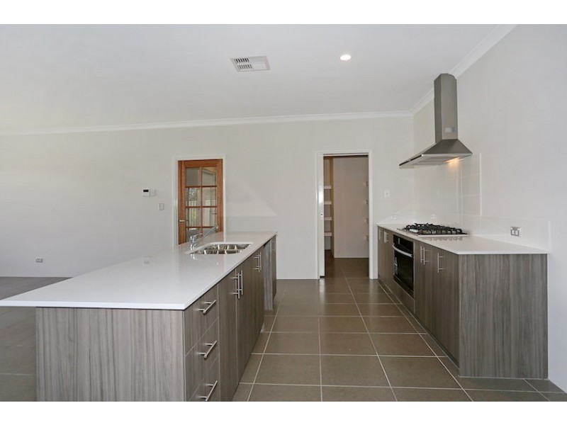 35 Cervantes Drive, Erskine WA 6210