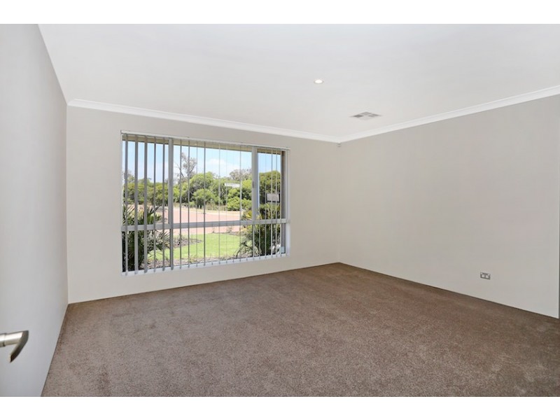 35 Cervantes Drive, Erskine WA 6210