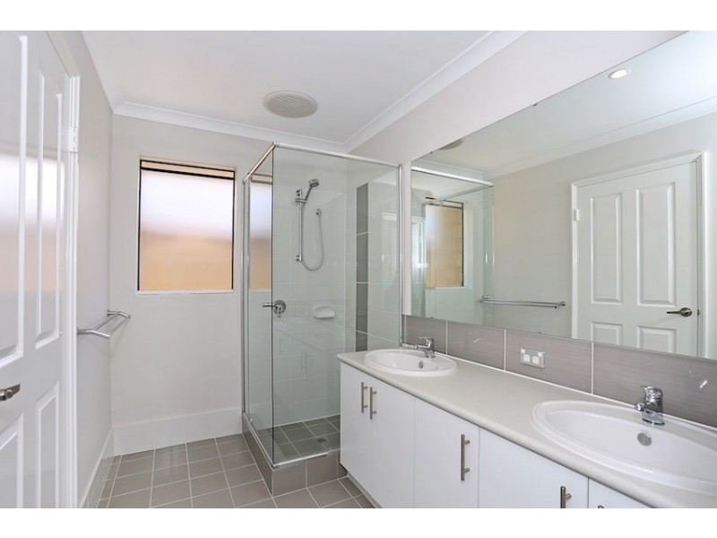 35 Cervantes Drive, Erskine WA 6210