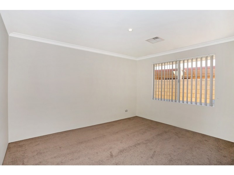 35 Cervantes Drive, Erskine WA 6210