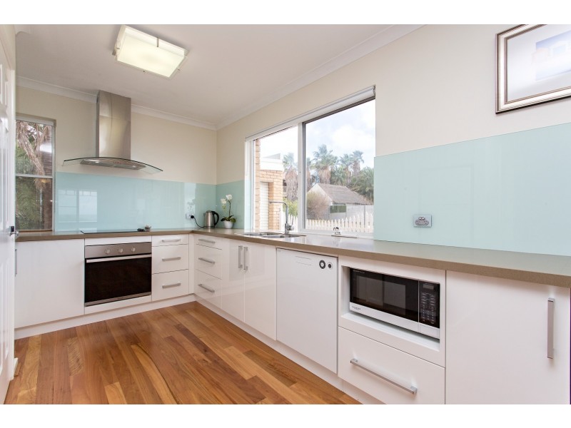 139 Spinaway Parade, Falcon WA 6210