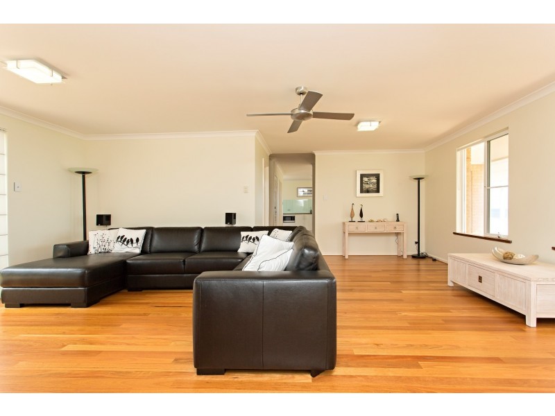 139 Spinaway Parade, Falcon WA 6210