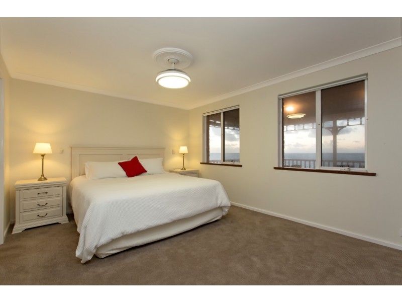 139 Spinaway Parade, Falcon WA 6210