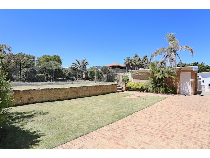 139 Spinaway Parade, Falcon WA 6210