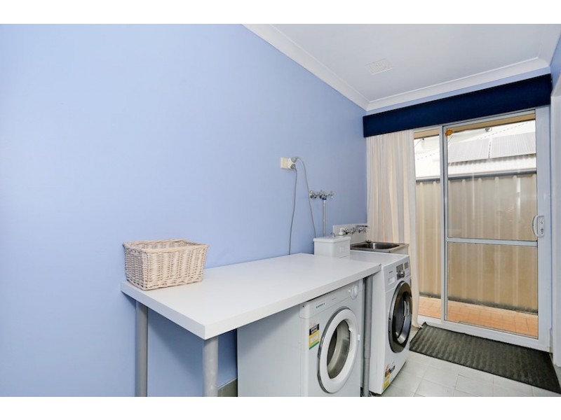 30 Brackenridge Ramble, Meadow Springs WA 6210