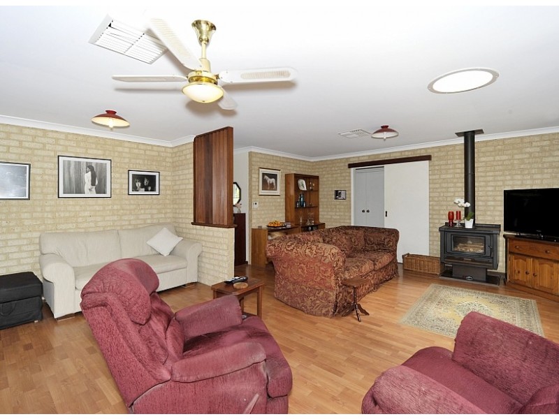 5 Carter Street, Ravenswood WA 6208