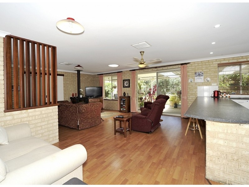 5 Carter Street, Ravenswood WA 6208