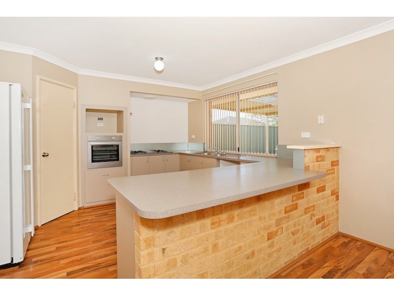 10 Cooeyup Close, Ravenswood WA 6208