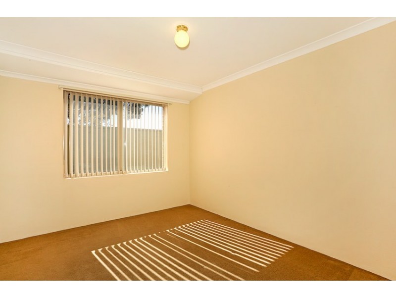 10 Cooeyup Close, Ravenswood WA 6208