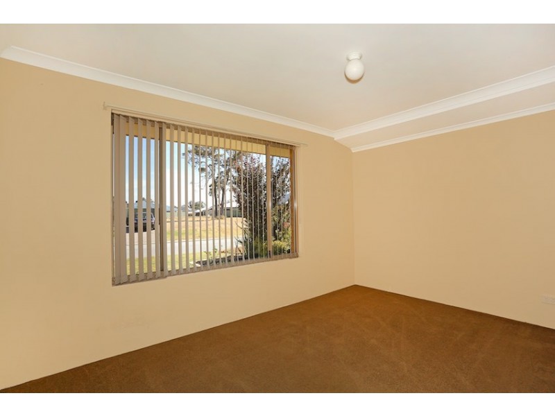 10 Cooeyup Close, Ravenswood WA 6208