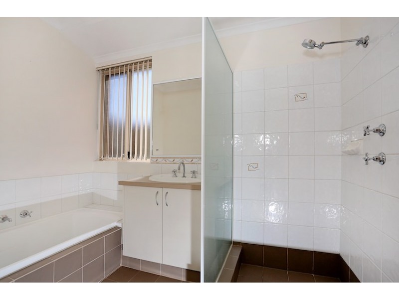 10 Cooeyup Close, Ravenswood WA 6208