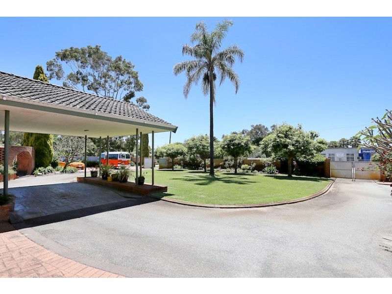 4 and 6 Paterson Road, Pinjarra WA 6208