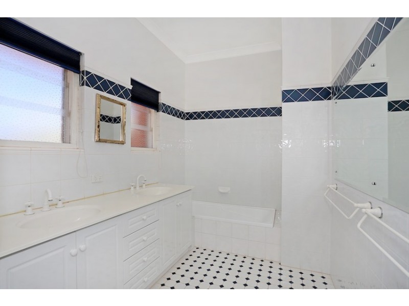 4 and 6 Paterson Road, Pinjarra WA 6208