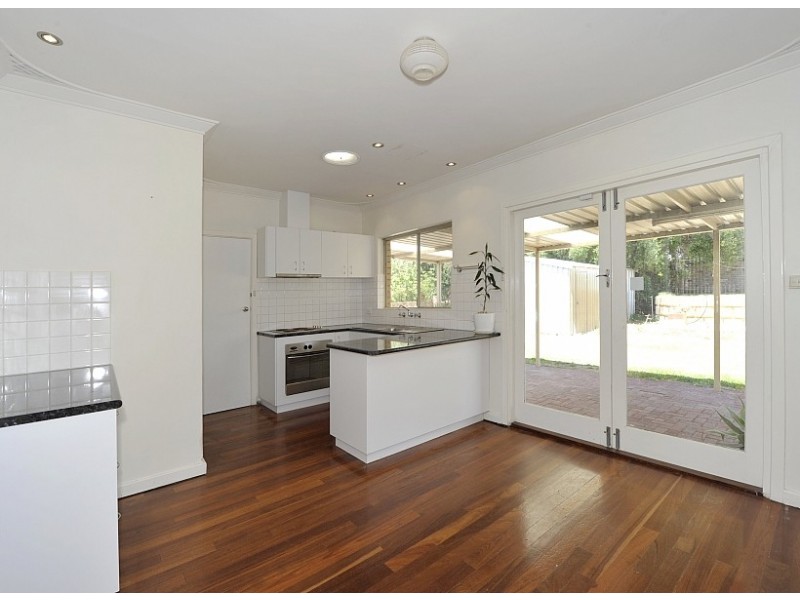 7 Priam Road, Silver Sands WA 6210