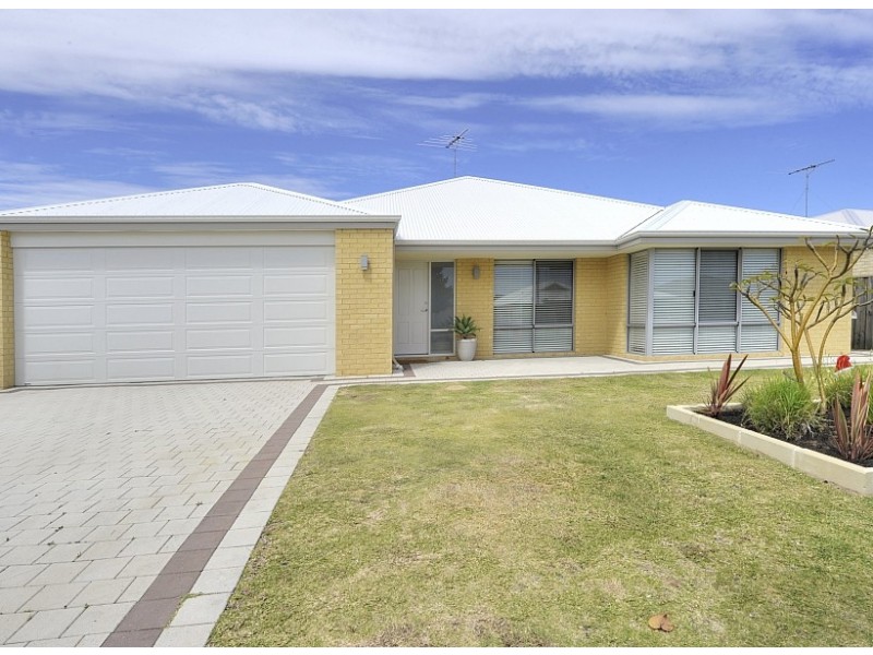 50 Seascapes Boulevard, Halls Head WA 6210